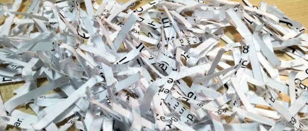 papierhaufen-nach-kreuzschnitt A4 Papier nach Kreuzschnitt