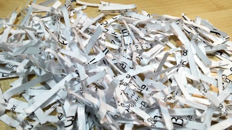 A4 Papier nach Kreuzschnitt
