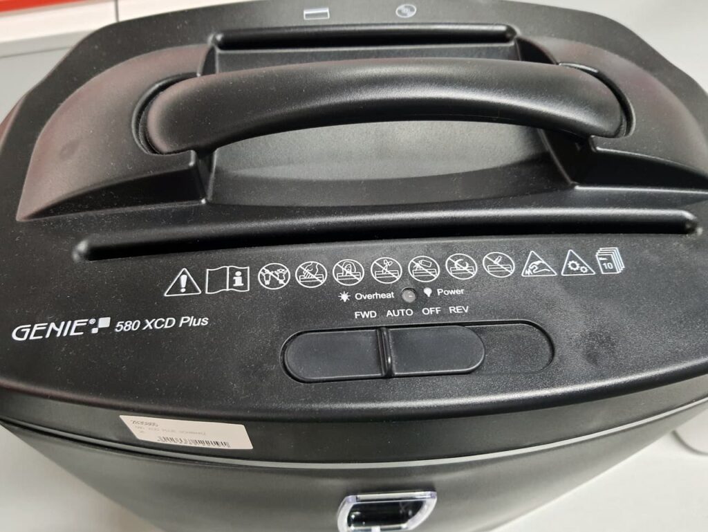 Aktenvernichter Genie 580 XCD Plus